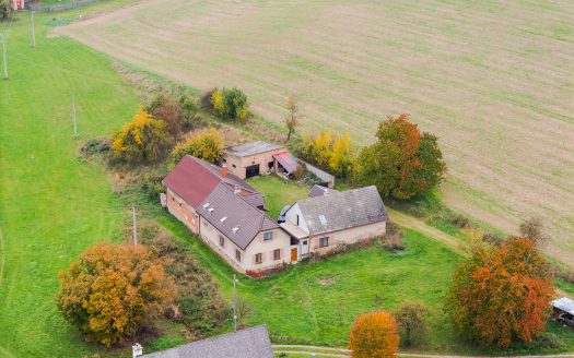 Prodej rodinného domu 205 m², pozemek 3818 m², Kuks – Kašov