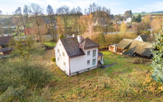Prodej  domu Lukavice 160m2, pozemek 8536m2
